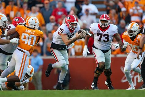 georgia vs tennessee predictions|Georgia vs Tennessee Experts Picks, Predictions, Week 12.